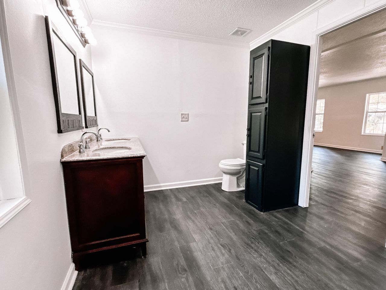 1030 Greenhill Road Photo 32