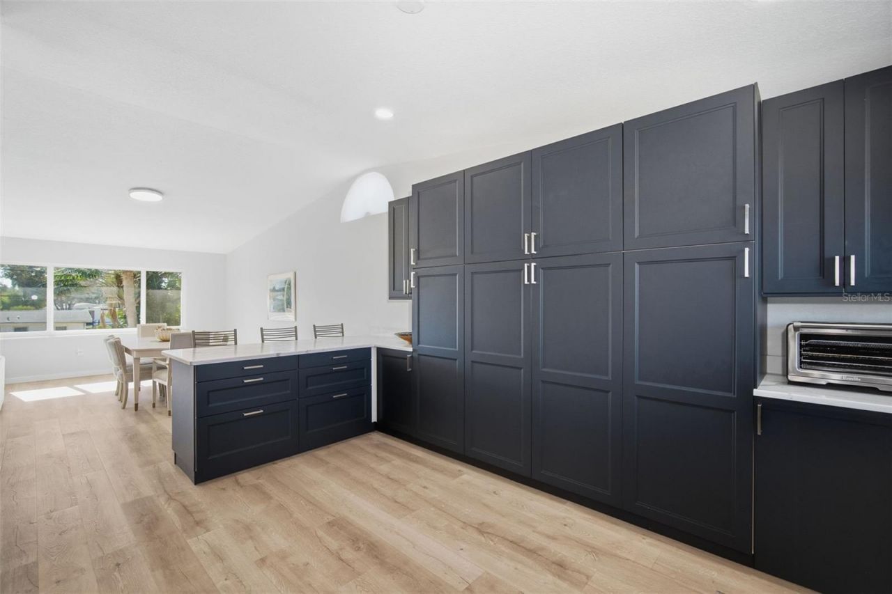 1826 Nebraska Avenue Ne, Saint Petersburg, FL 33703 Photo