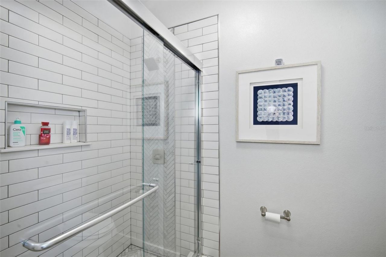 1826 Nebraska Avenue Ne, Saint Petersburg, FL 33703 Photo