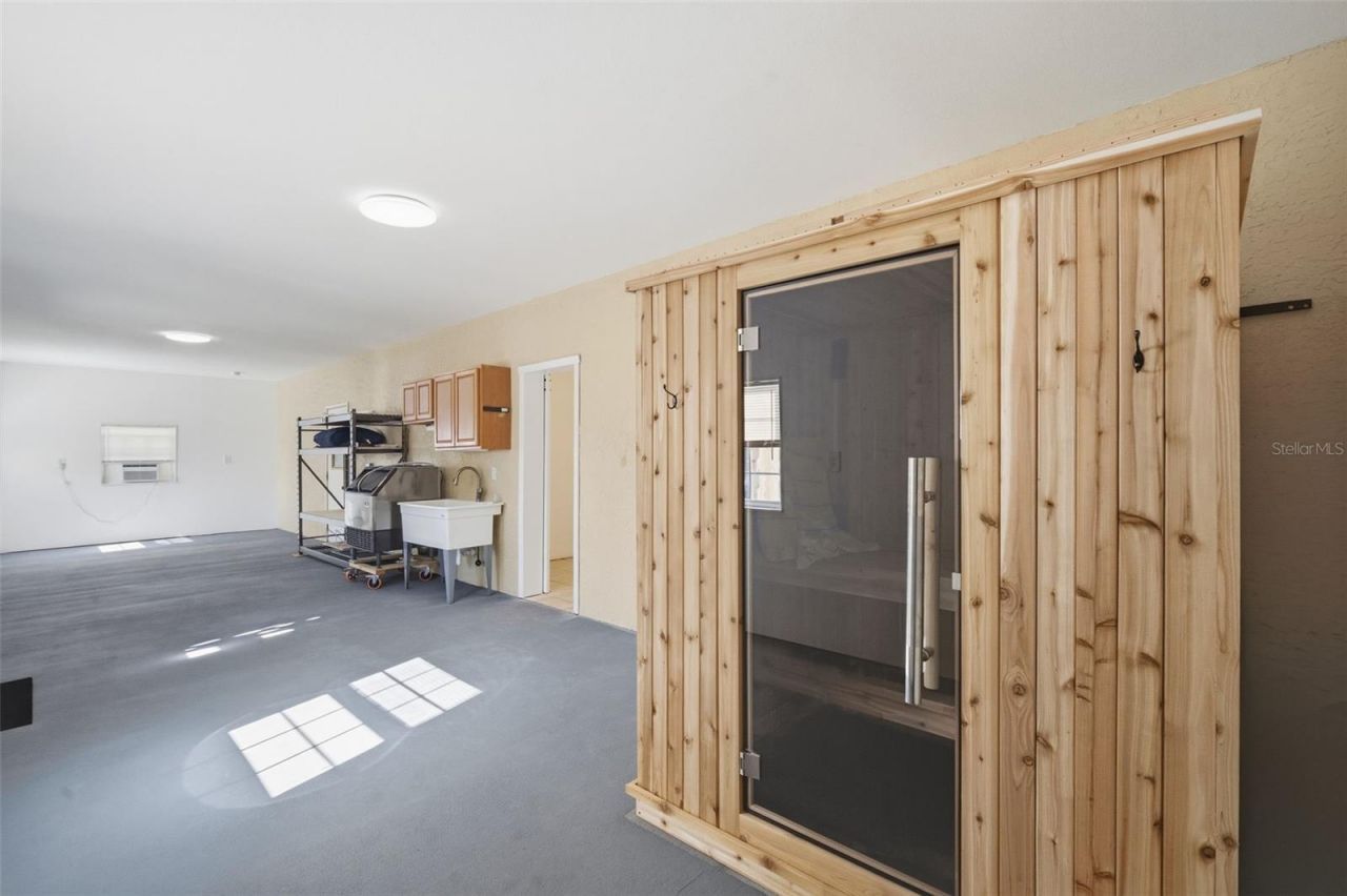 1826 Nebraska Avenue Ne, Saint Petersburg, FL 33703 Photo