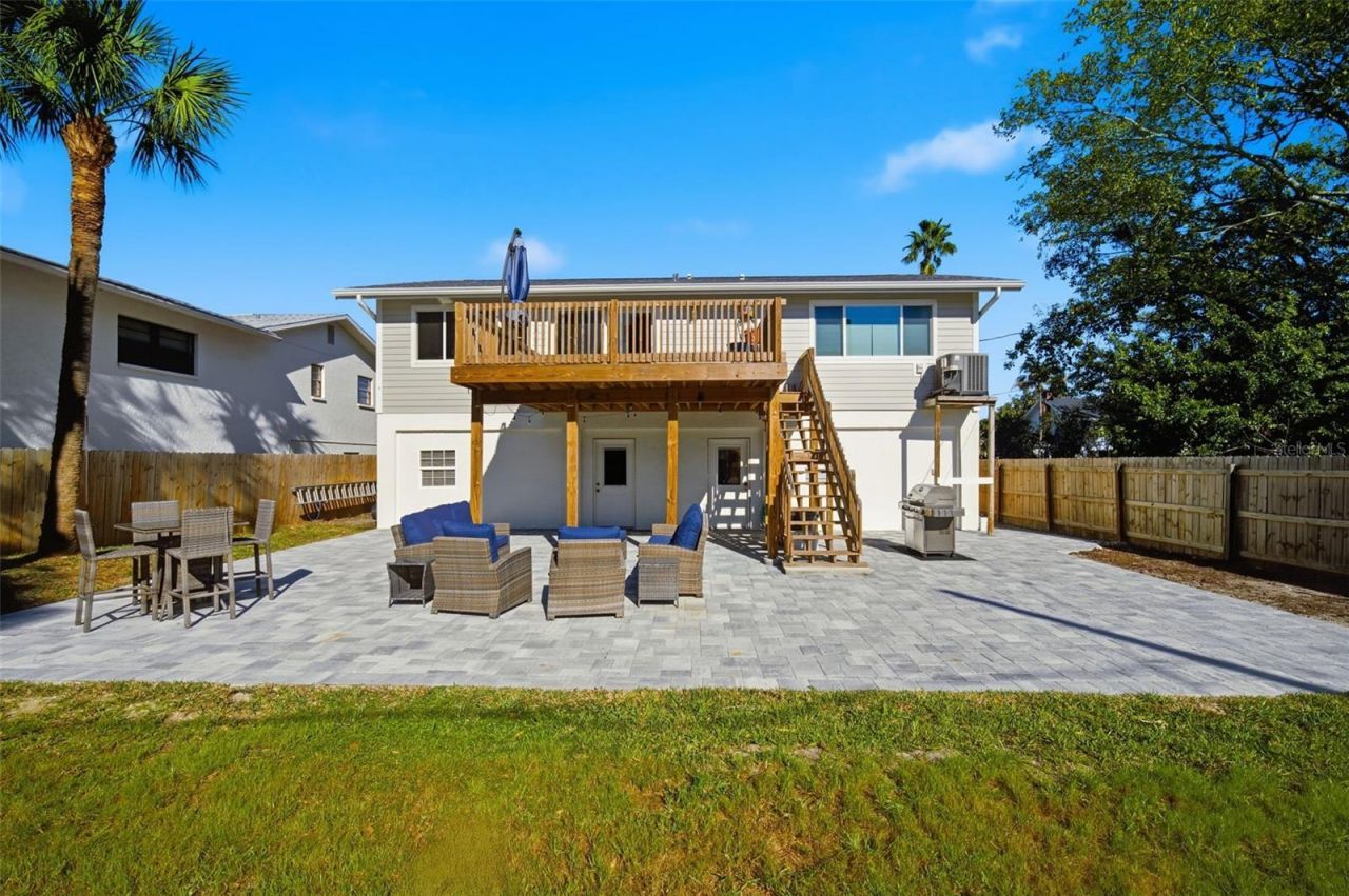 1826 Nebraska Avenue Ne, Saint Petersburg, FL 33703 Photo