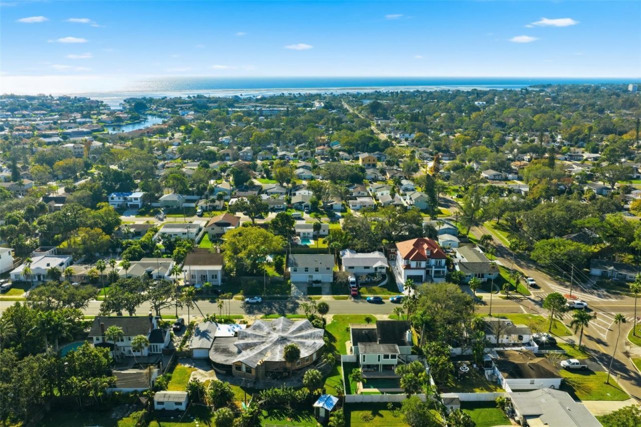 1826 Nebraska Avenue Ne, Saint Petersburg, FL 33703 Photo