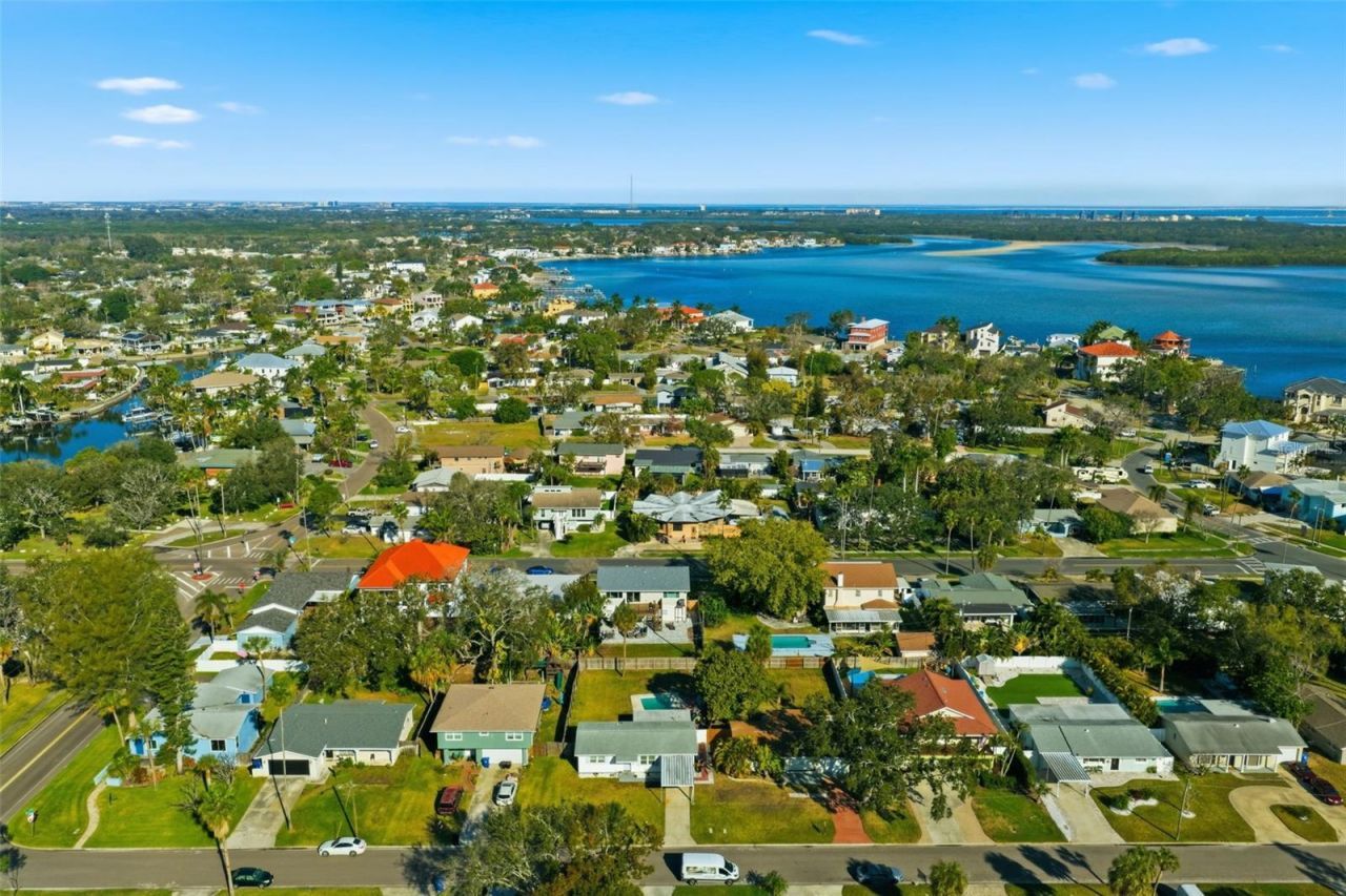 1826 Nebraska Avenue Ne, Saint Petersburg, FL 33703 Photo