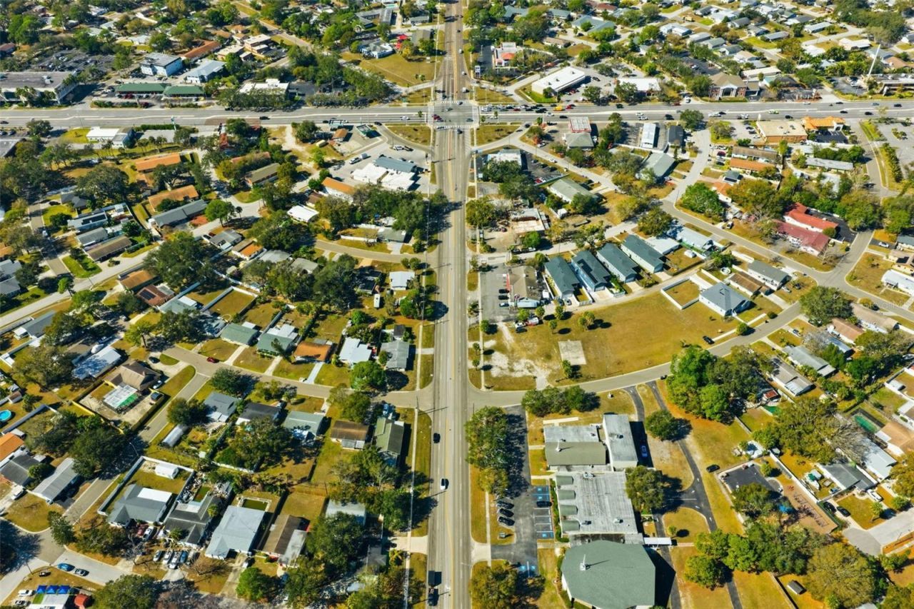 1826 Nebraska Avenue Ne, Saint Petersburg, FL 33703 Photo