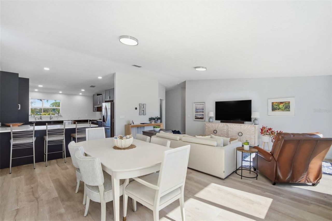 1826 Nebraska Avenue Ne, Saint Petersburg, FL 33703 Photo