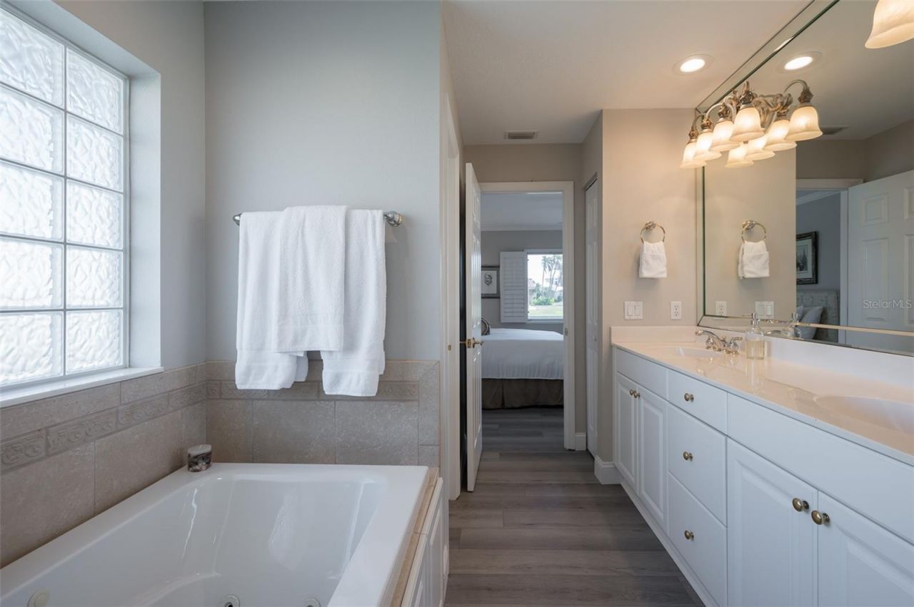 548 Gunwale Lane, Longboat Key, FL 34228 Photo