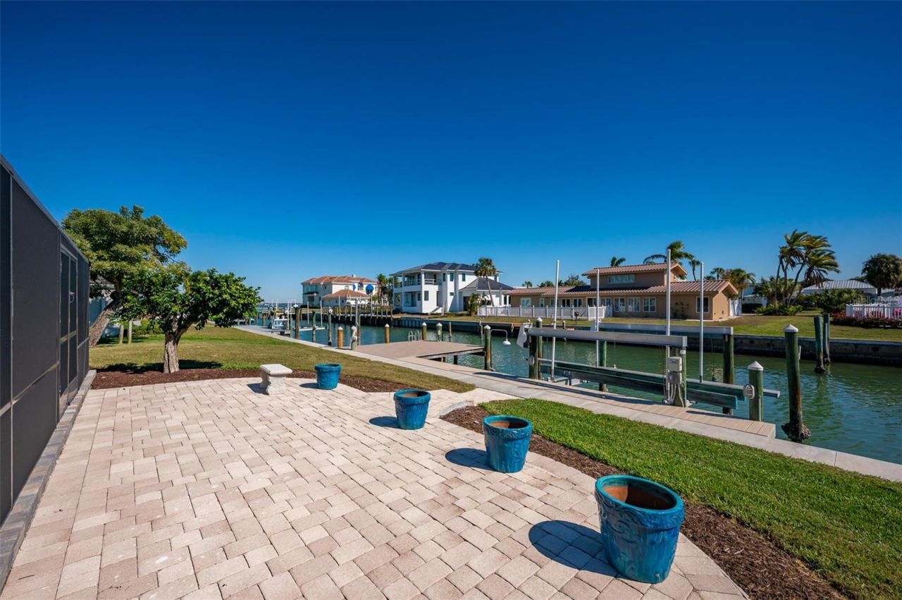 548 Gunwale Lane, Longboat Key, FL 34228 Photo