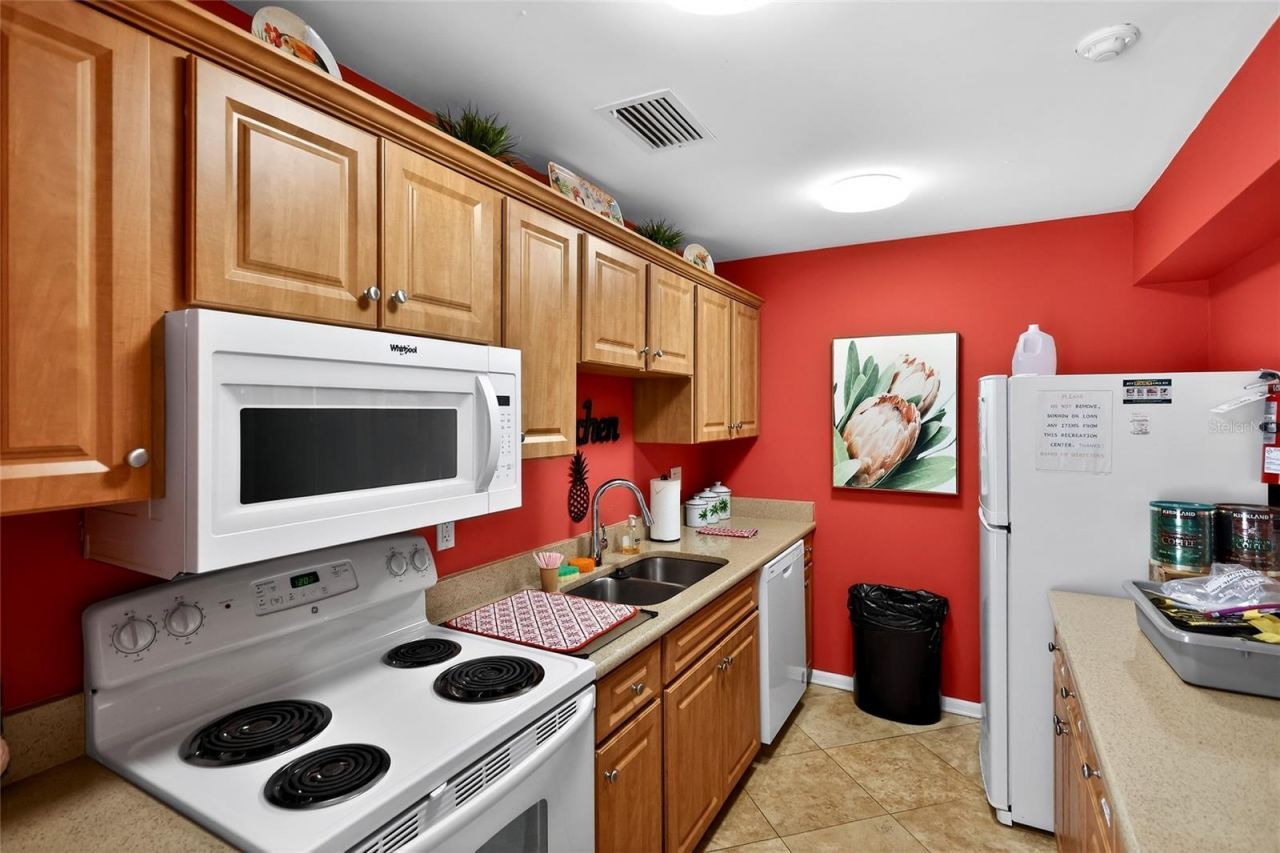 3750 Pinebrook Circle, Unit 403, Bradenton, FL 34209 Photo