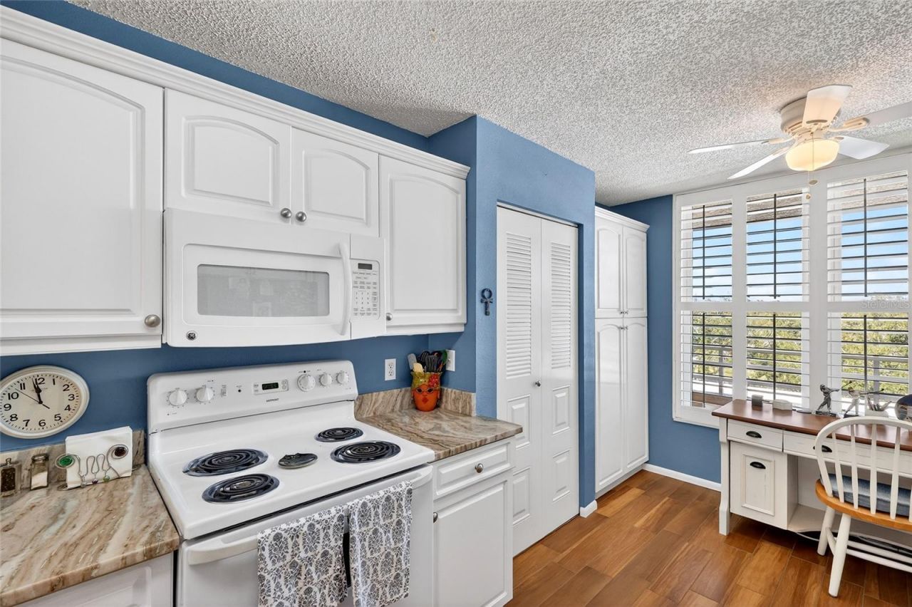 3750 Pinebrook Circle, Unit 403, Bradenton, FL 34209 Photo