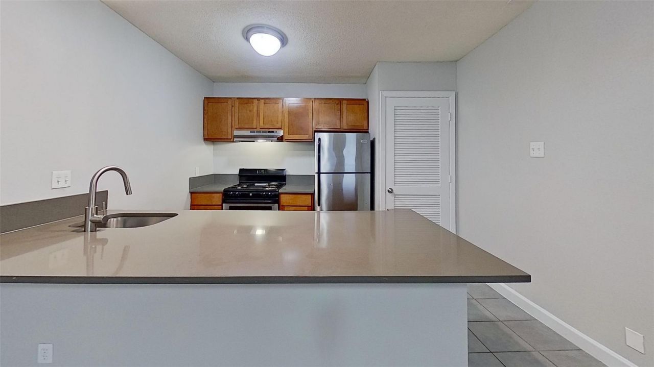 2520 Longview St, Unit 405, Austin, TX 78705 Main Photo