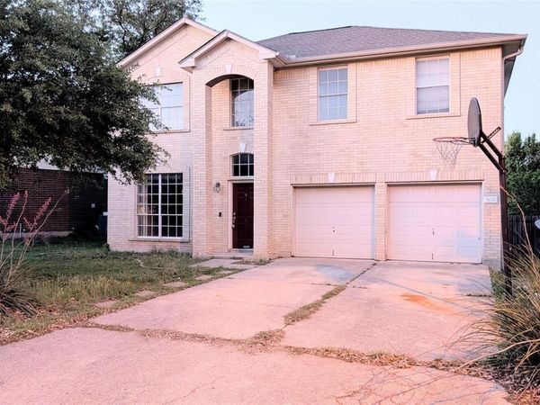 5016 Barlow DR, Round Rock, TX 78681