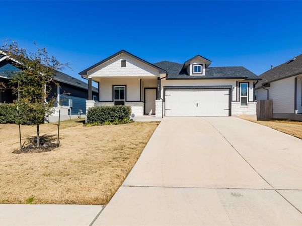 141 Yellowstone DR, Kyle, TX 78640