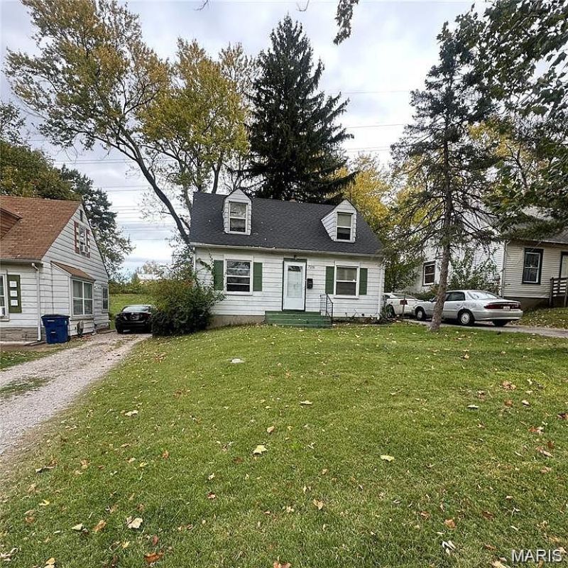 7231 Teal Avenue, Normandy, MO 63133 Main Photo