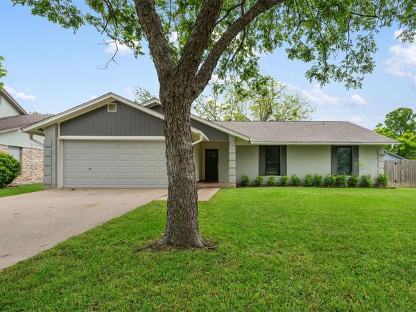 1003 Whispering DR, Round Rock, TX 78664