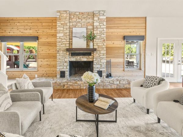 1910 Walsh DR, Round Rock, TX 78681