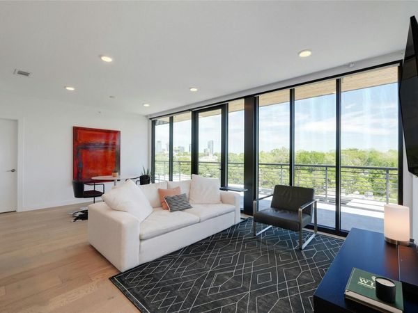 1600 S 1st ST, Unit 403, Austin, TX 78704