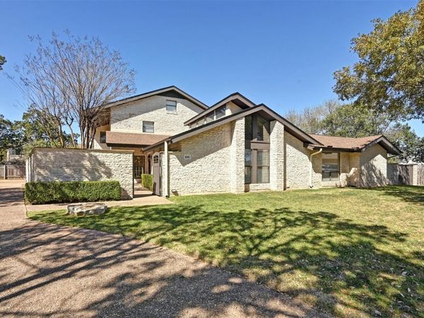106 Acapulco CT, Lakeway, TX 78734