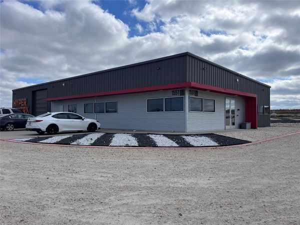 1551 County Road 221, Florence, TX 76527