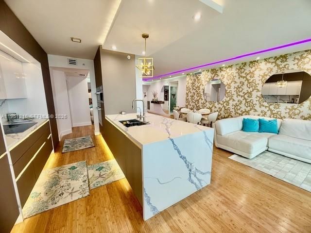 6365 Collins Ave, Unit 3102, Miami Beach, FL 33141 Photo