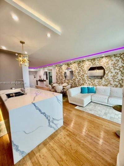 6365 Collins Ave, Unit 3102, Miami Beach, FL 33141 Photo