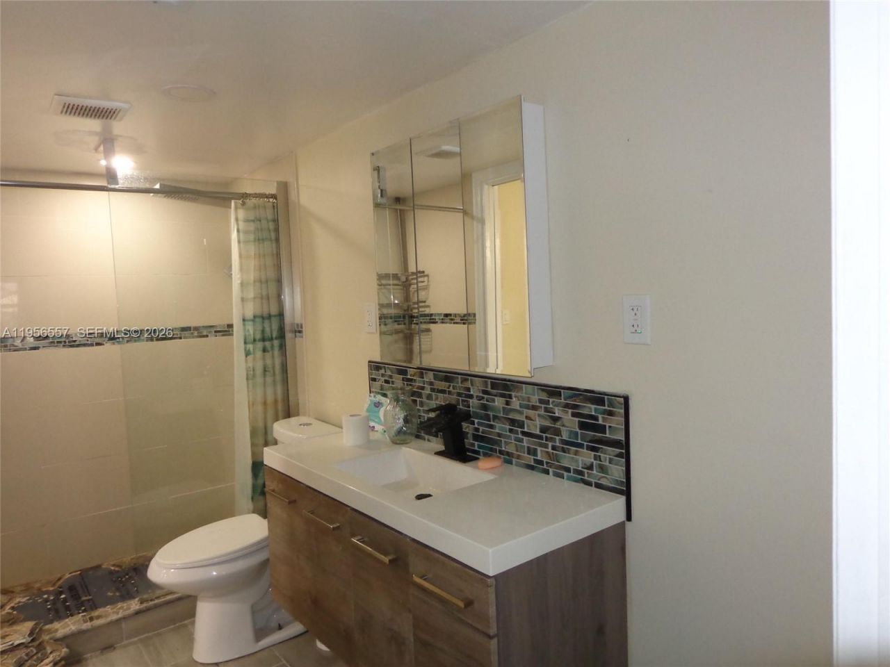 4172 Inverrary Dr, Unit 110, Lauderhill, FL 33319 Photo