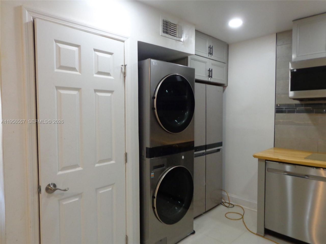 4172 Inverrary Dr, Unit 110, Lauderhill, FL 33319 Photo