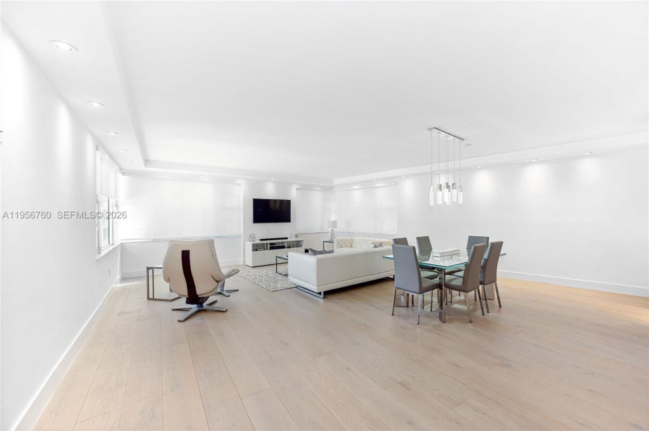 5255 Collins Ave, Unit 4A, Miami Beach, FL 33140 Photo