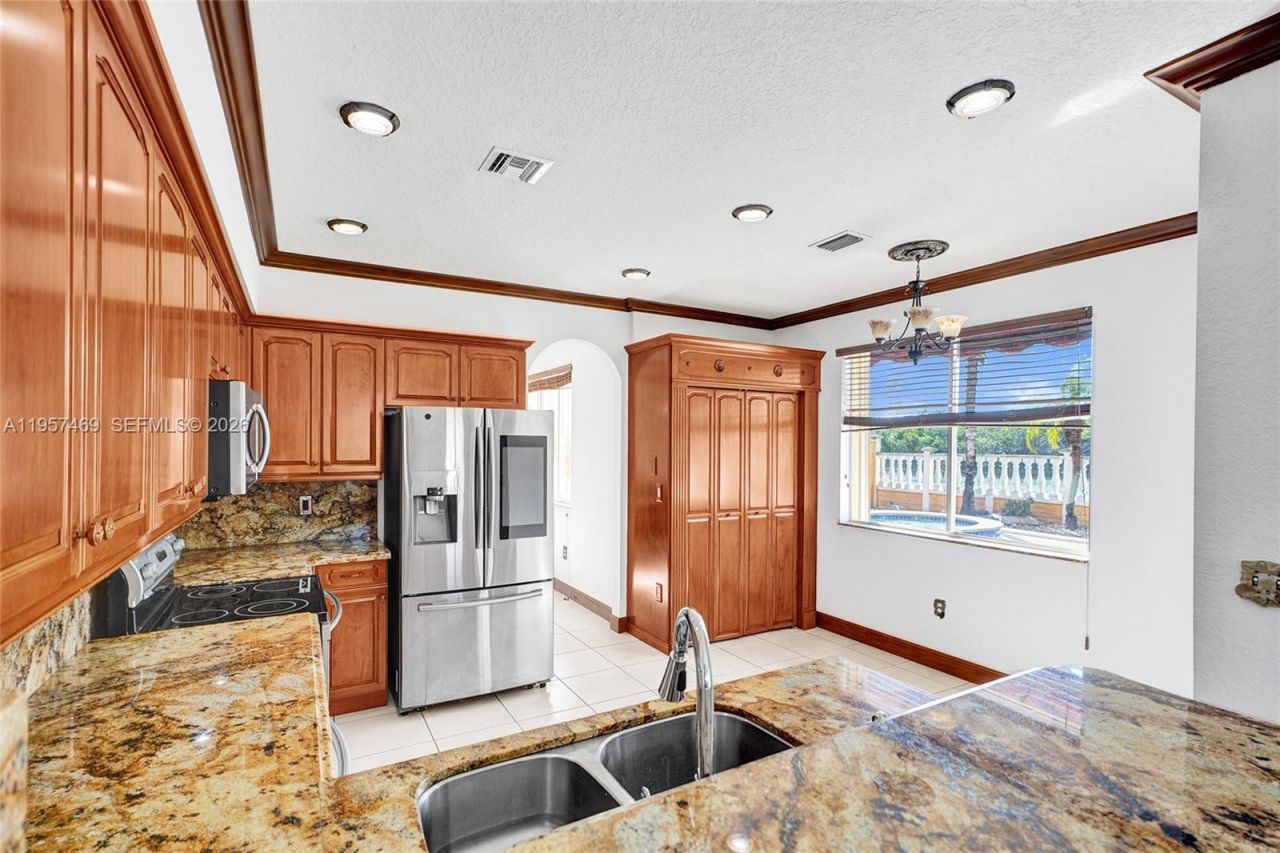 876 SW 155th Ct , Miami, FL 33194 Photo