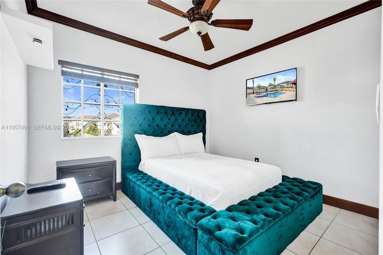 876 SW 155th Ct , Miami, FL 33194 Photo