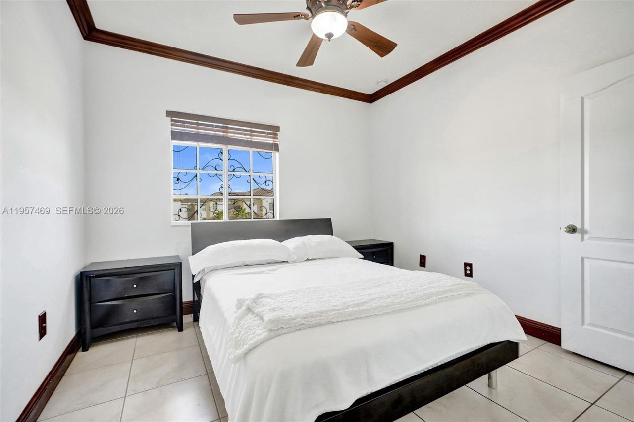 876 SW 155th Ct , Miami, FL 33194 Photo