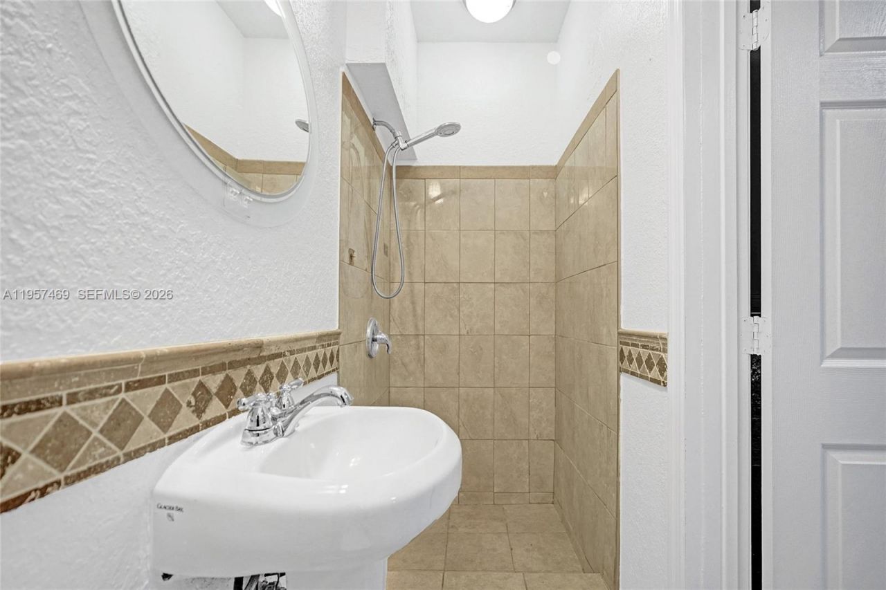 876 SW 155th Ct , Miami, FL 33194 Photo