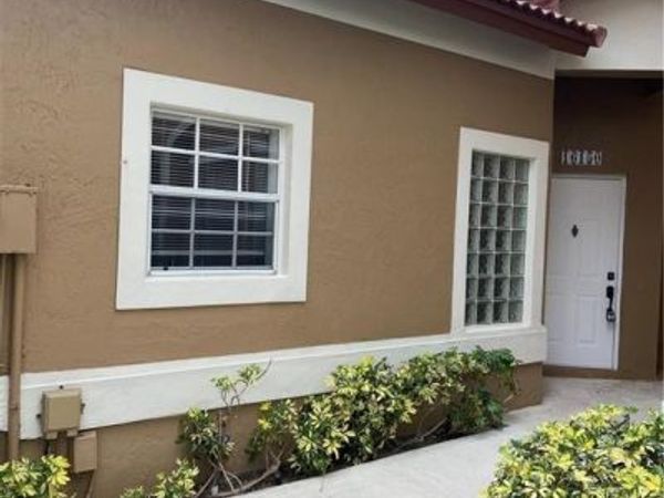 16150 Emerald Cove Road, Unit 16150, Weston, FL 33331