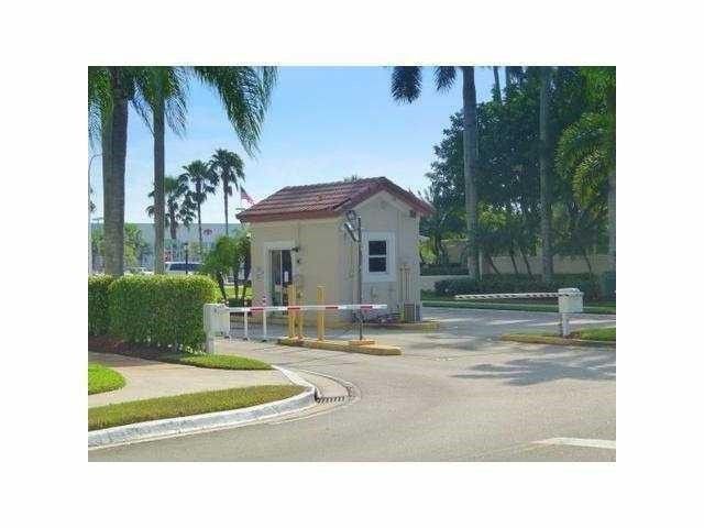 16150 Emerald Cove Road, Unit 16150, Weston, FL 33331 Photo