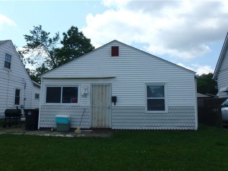 3240 W 38th Street, Cleveland, OH 44109 Photo 2