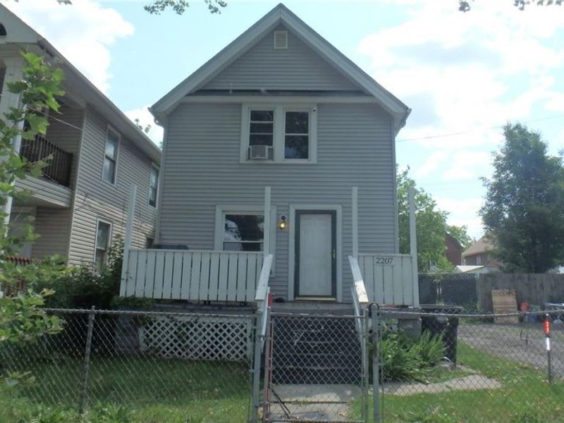 3240 W 38th Street, Cleveland, OH 44109 Photo 4