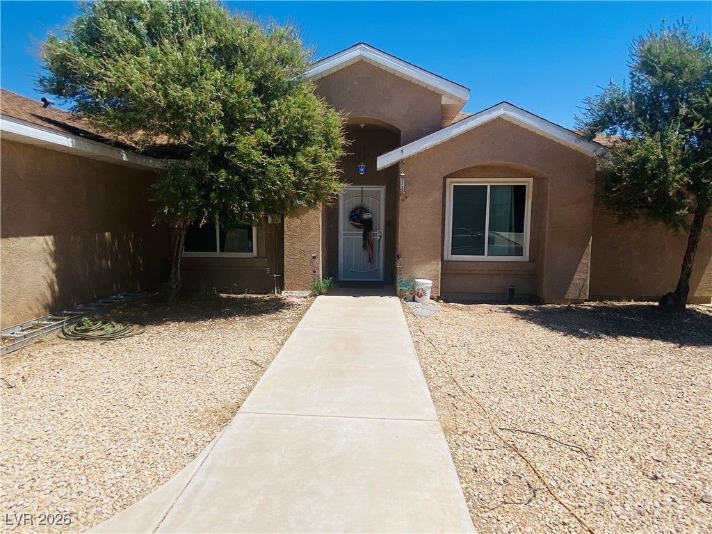 428 Tres Coyotes Street, Overton, NV 89040 Main Photo