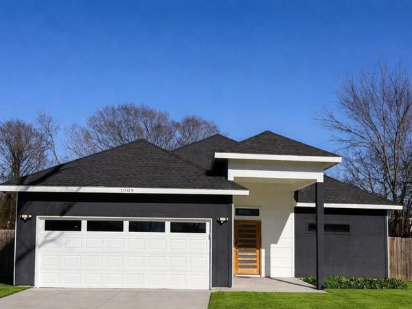 1009 E Buffalo Street, Forney, TX 75126