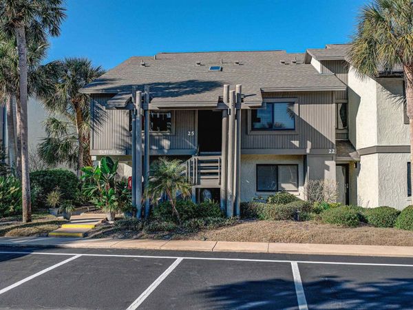 25 Village Del Lago Cir, St Augustine, FL 32080