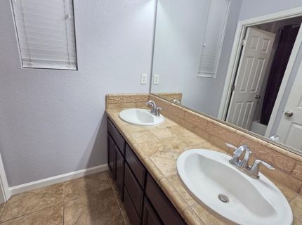 8146 Suarez Way, Elk Grove, CA 95757 Photo