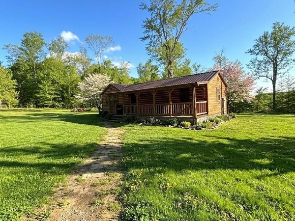 1016 E Woodrow Branch Rd, Marlinton, WV 24954