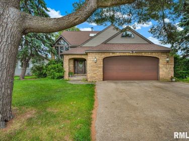 1220 S MAIN Street, Morton, IL 61550