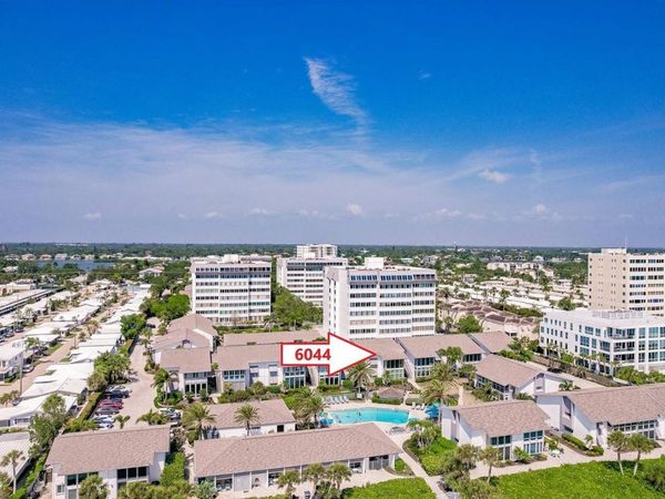 6044 W PEPPERTREE WAY, Unit 233B, SARASOTA, FL 34242