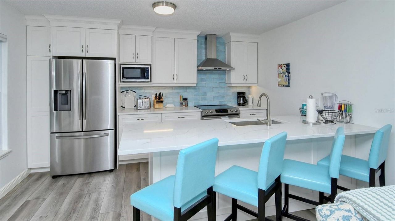 6044 W Peppertree Way, Unit 233B, Sarasota, FL 34242 Photo