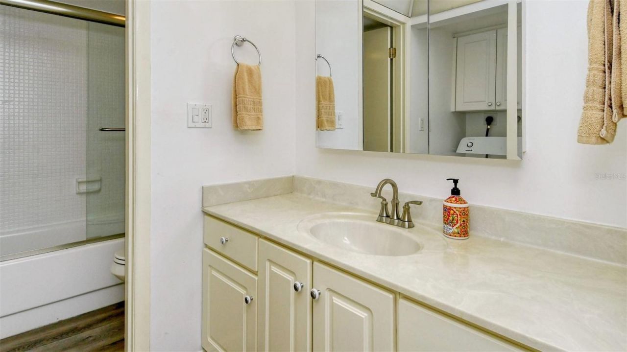6044 W Peppertree Way, Unit 233B, Sarasota, FL 34242 Photo