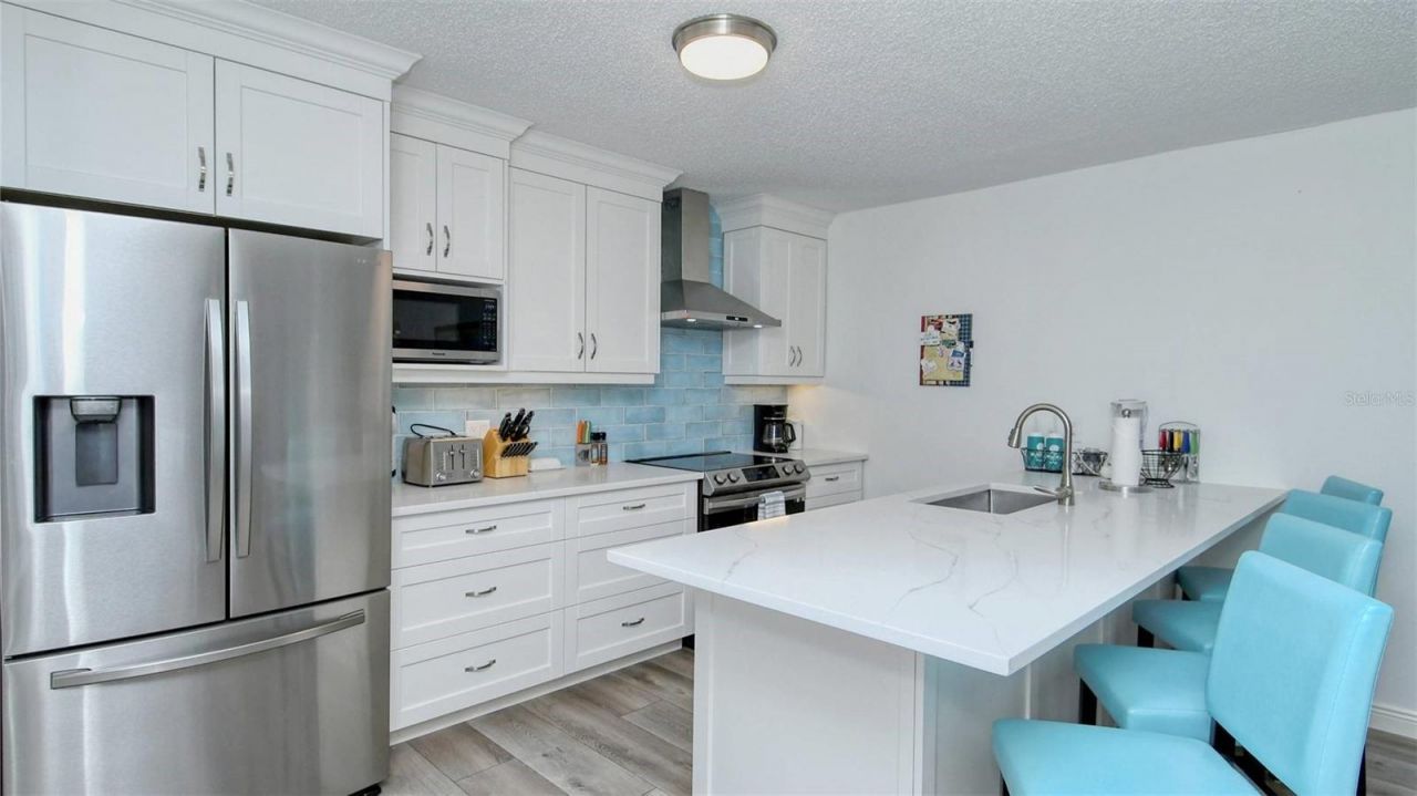 6044 W Peppertree Way, Unit 233B, Sarasota, FL 34242 Photo