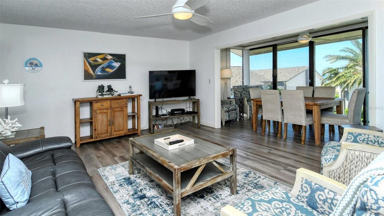 6044 W Peppertree Way, Unit 233B, Sarasota, FL 34242 Photo