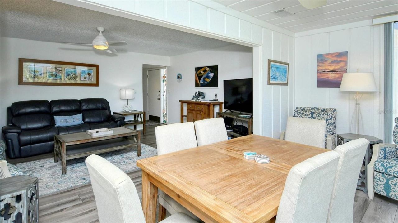 6044 W Peppertree Way, Unit 233B, Sarasota, FL 34242 Photo