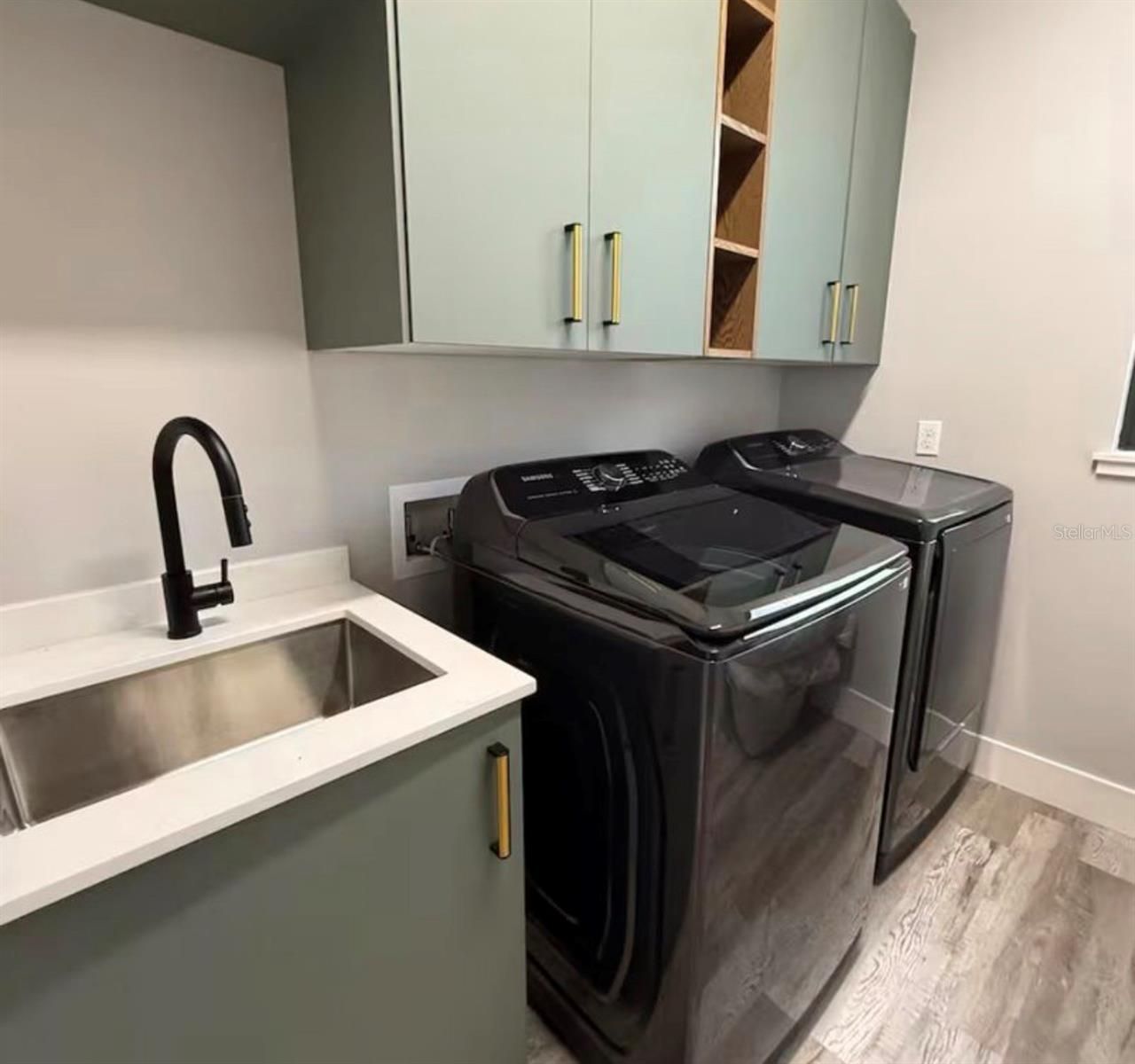 1642 Triangle Avenue, Orlando, FL 32806 Photo