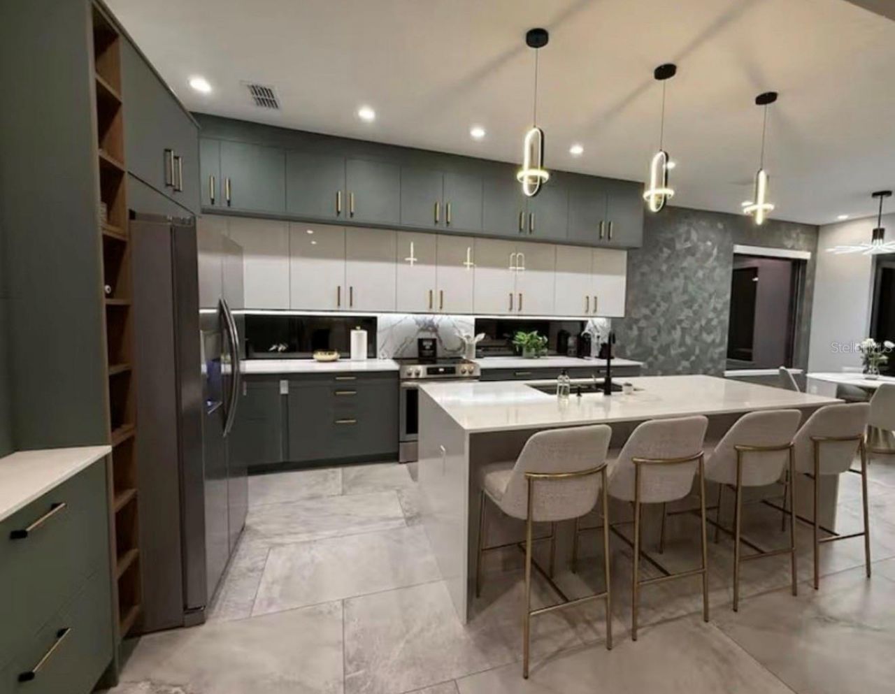 1642 Triangle Avenue, Orlando, FL 32806 Photo