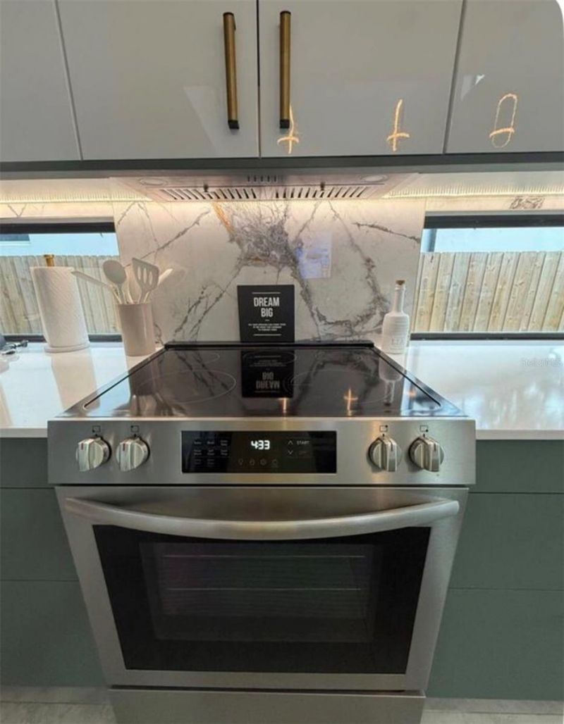 1642 Triangle Avenue, Orlando, FL 32806 Photo